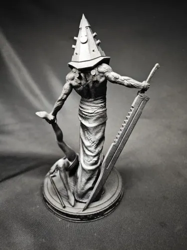 3D фигурка Пирамидоголового (Pyramid Head) из Сайлент Хилл (Silent Hill), профессиональная покраска