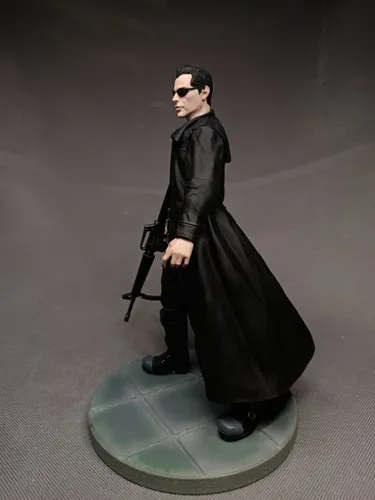 3D фигурка Нео (Neo) из фильма Матрица в плаще, ручная покраска