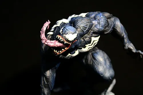 Кастомная 3D статуэтка Венома (Venom) из комиксов Marvel, ручная покраска и лакировка