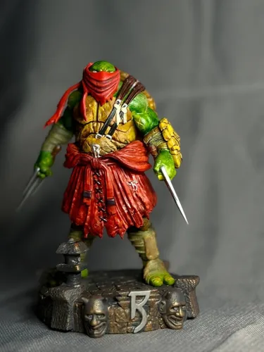 3D фигурка Рафаэля (Raphael) с саями из Черепашек-ниндзя, ручная покраска