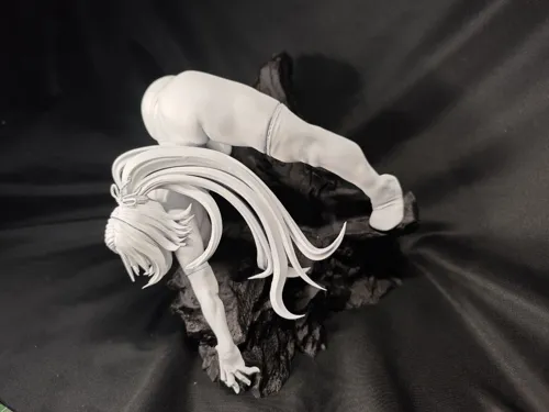 Кастомная 3D фигурка Йоруичи Шихоин (Yoruichi Shihoin) из аниме Блич (Bleach) в боевой позе, ручная покраска